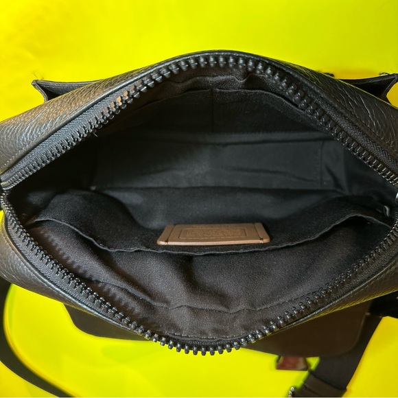 Coach X Jean Michel Basquiat Signature Canvas Track Crossbody Bag No. C5420 - Picture 12 of 15